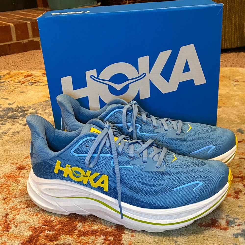 HOKA Clifton 10, M 10.5EE